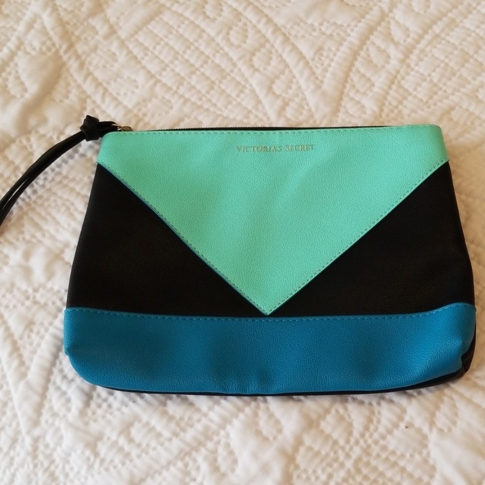 NWOT Victoria's Secret Cosmetic Bag